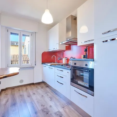 Lara's Apartamento Varenna