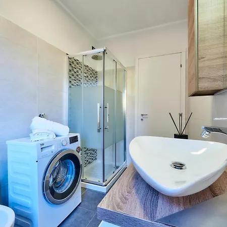 شقة Lara's فارينا