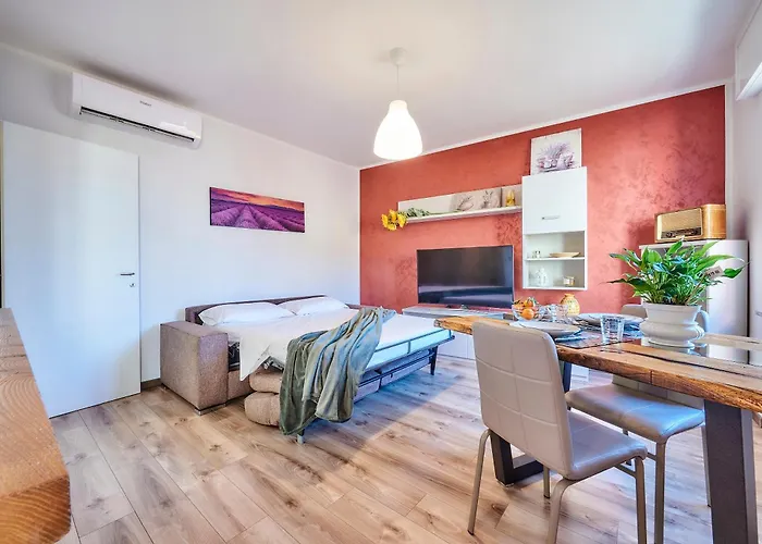 Διαμέρισμα Lara's Βαρένα